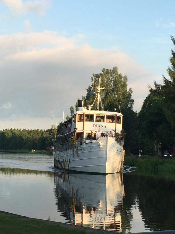 Hajstorp Slusscafe & Vandrarhem Töreboda Εξωτερικό φωτογραφία